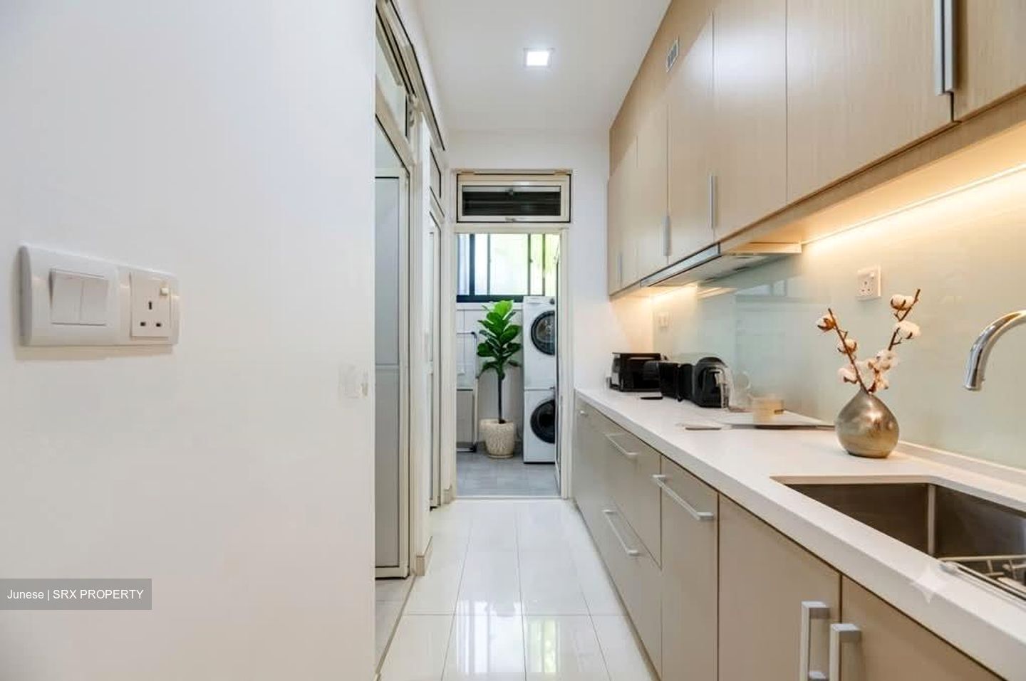 Luxus Hills (ph 7) (D28), Terrace #598167621